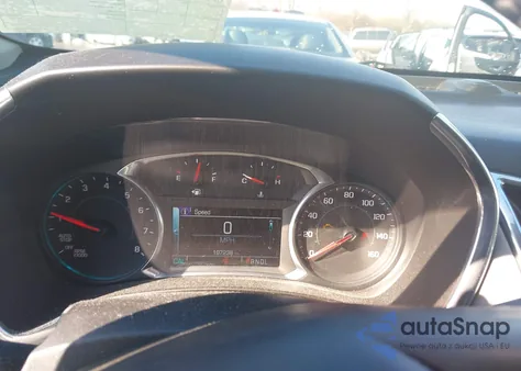 2018 Chevrolet Equinox Premier z USA, uszkodzony, nr VIN 2GNAXVEV6J6104283